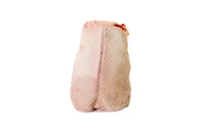 Wilde eendenborstfilet op de koffer